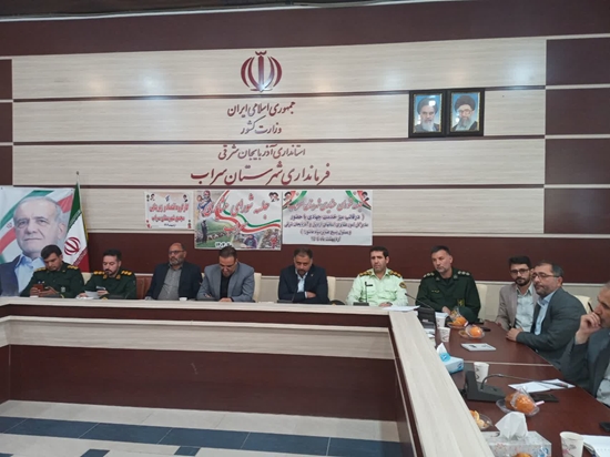 مسئولان دو استان در شورای عشایر سراب بر بهبود خدمات ییلاقی تأکید کردند 